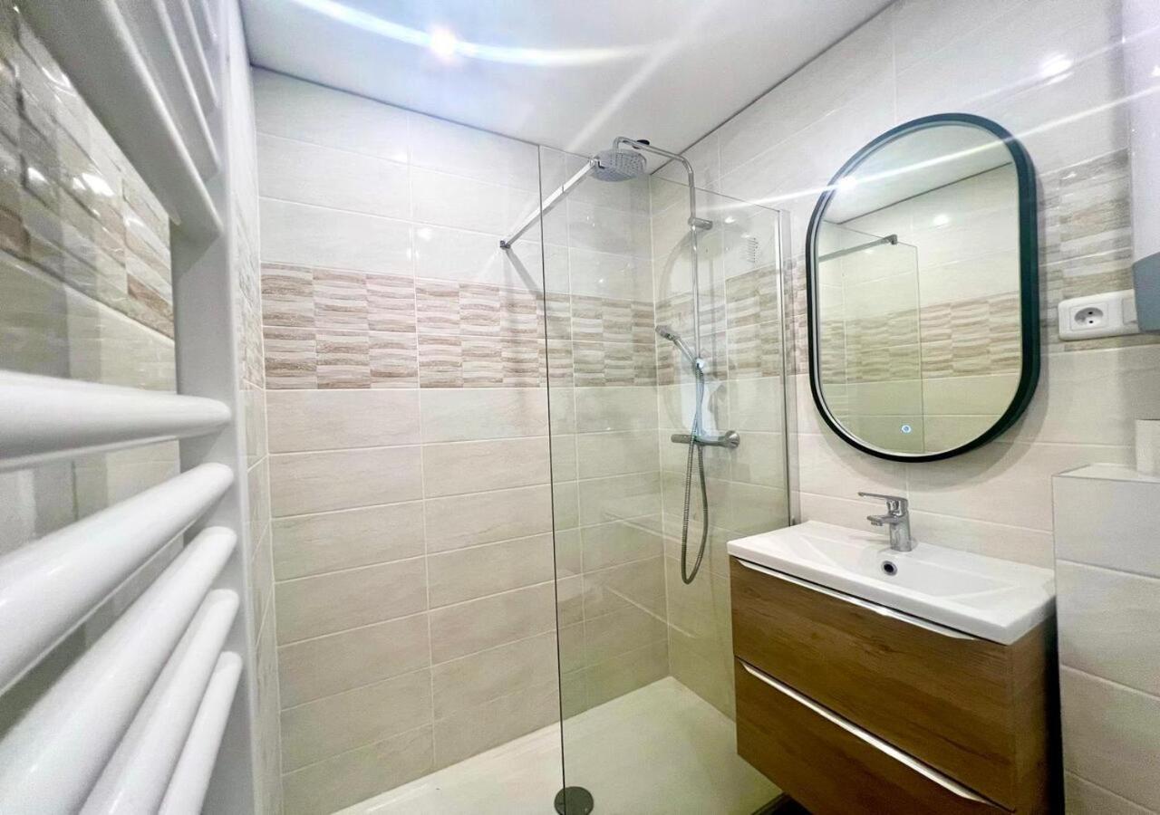 Studio Eclat Marine 3 Etoiles - Vue Mer - Parking-Clim-Plage A 20 Metres - Capitalchic Services Saint-Aygulf Fréjus 外观 照片